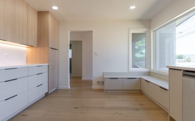 Light Wood and Earth-Toned Kitchen
